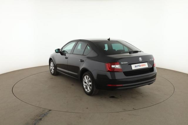 Skoda Octavia image 5
