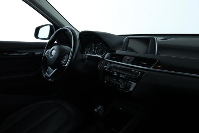 Bmw X1 image 1