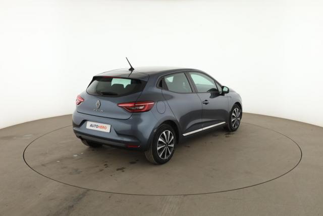 Renault Clio image 8