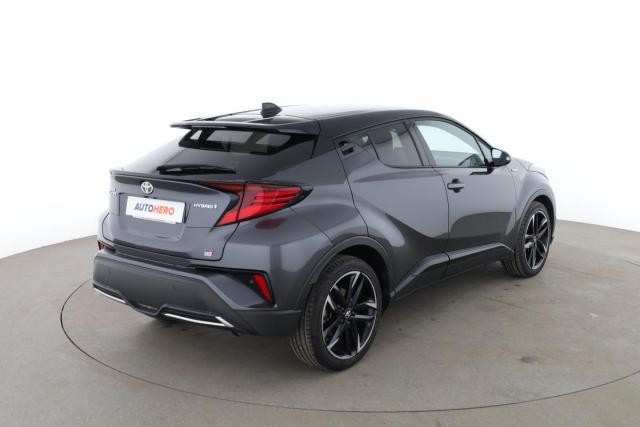 Toyota C-Hr image 2