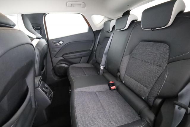 Renault Captur image 2