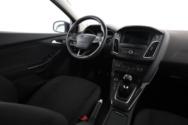 Ford Focus image 8