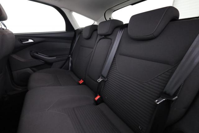 Ford Focus image 9