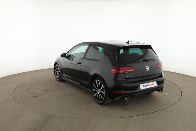 Volkswagen Golf image 8