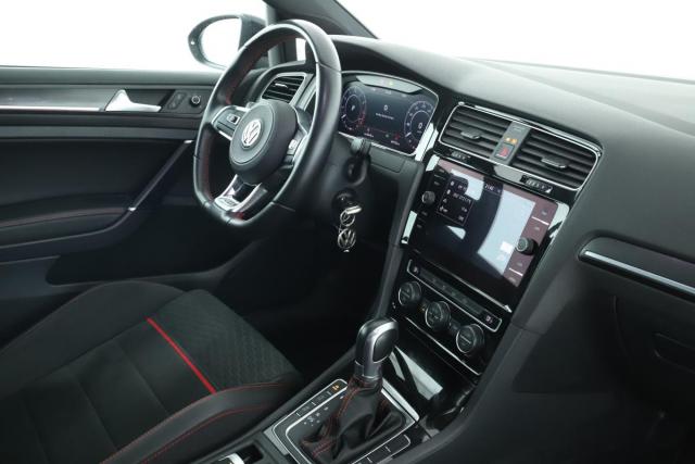 Volkswagen Golf image 1