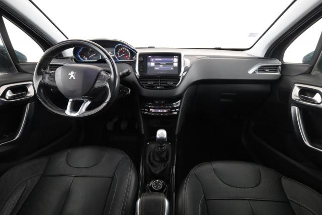 Peugeot 2008 image 9
