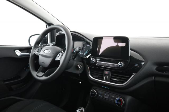 Ford Fiesta image 8