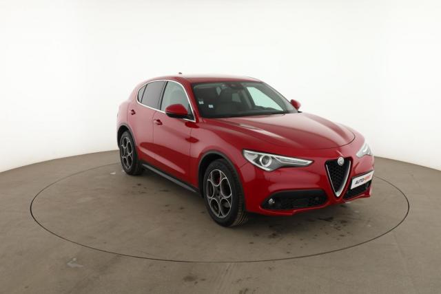 Alfa Romeo Stelvio image 2