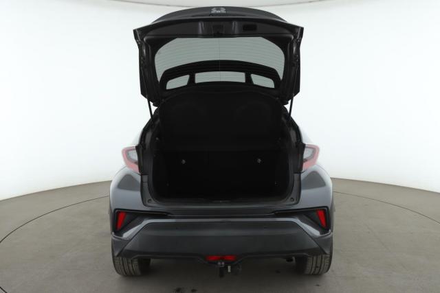 Toyota C-Hr image 2