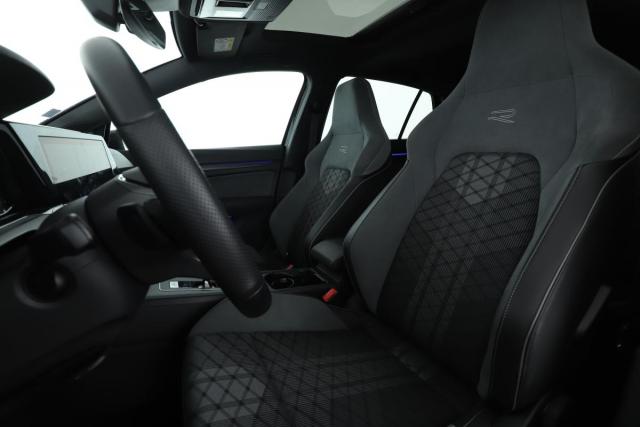 Volkswagen Golf image 3