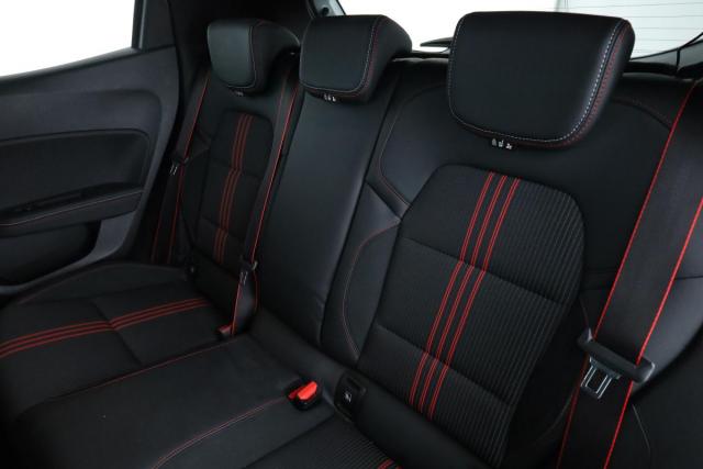 Renault Clio image 6