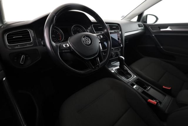Volkswagen Golf image 7