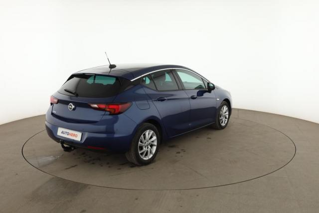 Opel Astra image 8
