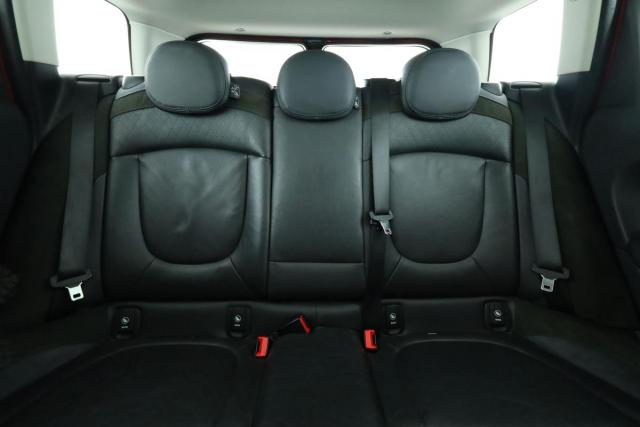 Mini Clubman image 9