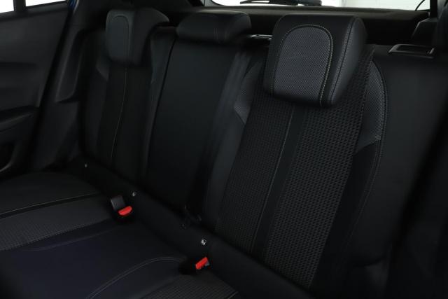 Peugeot 2008 image 5
