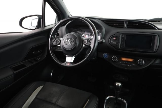 Toyota Yaris image 6