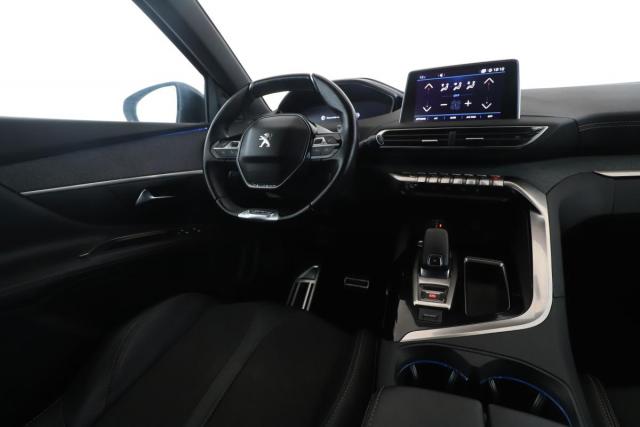 Peugeot 3008 image 2