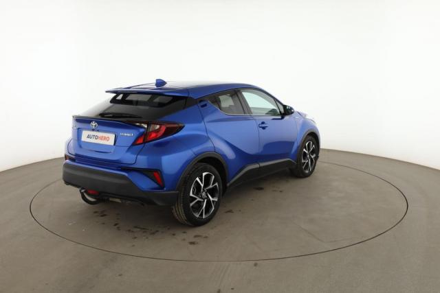 Toyota C-Hr image 6