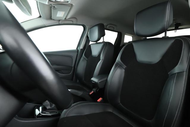 Renault Clio Estate image 3