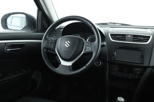 Suzuki Swift image 2