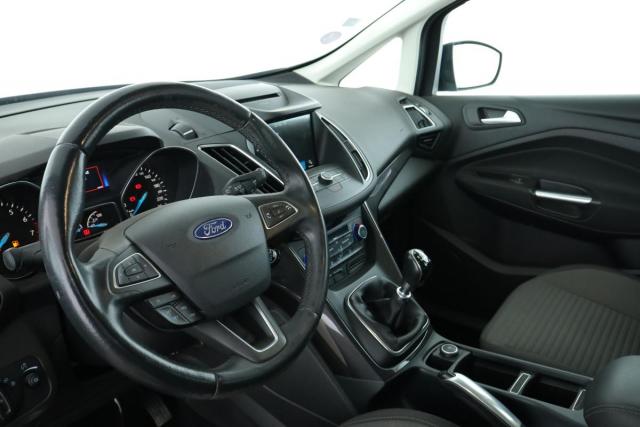 Ford C-Max image 8