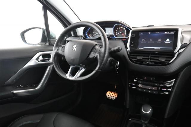 Peugeot 2008 image 3