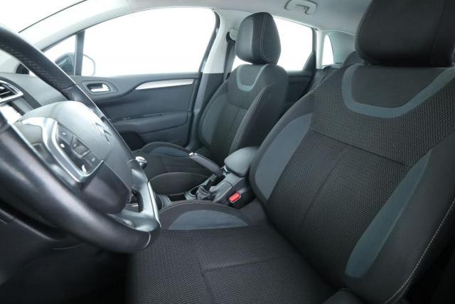 Citroen C4 image 3