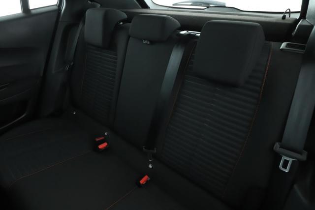 Peugeot 2008 image 4