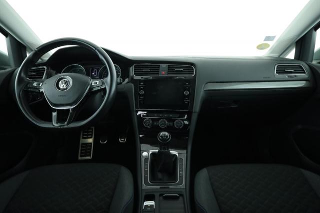 Volkswagen Golf image 2