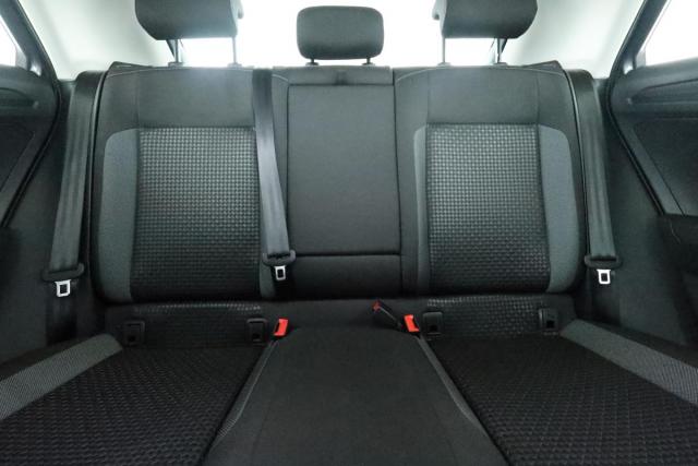 Volkswagen T-Roc image 8