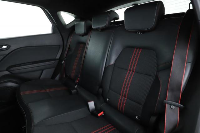 Renault Captur image 1