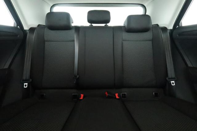 Volkswagen T-Roc image 2