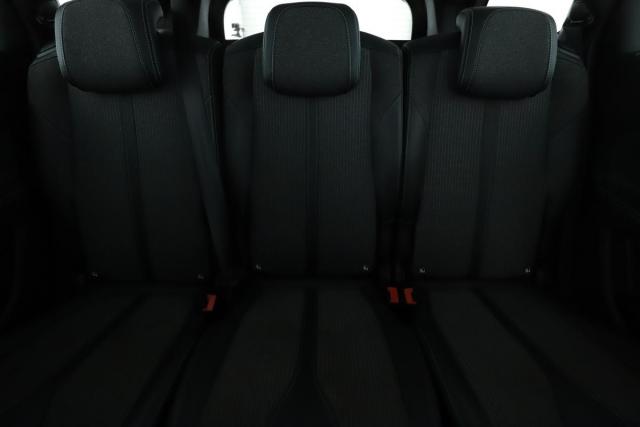 Peugeot 5008 image 6