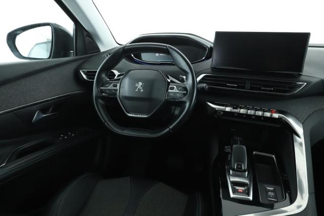 Peugeot 5008 image 2