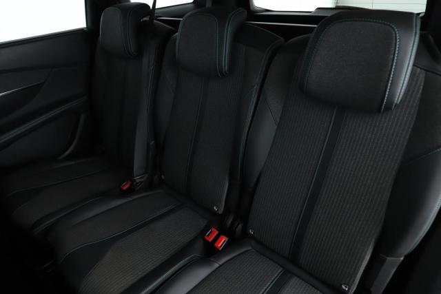 Peugeot 5008 image 9