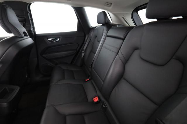 Volvo Xc60 image 2