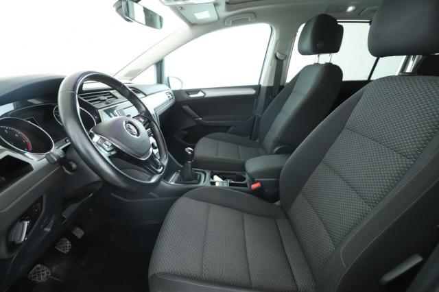 Volkswagen Touran image 7
