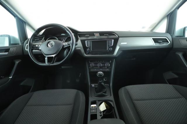 Volkswagen Touran image 1