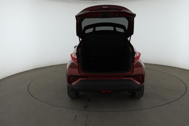 Toyota C-Hr image 6