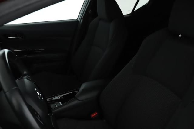 Toyota C-Hr image 7