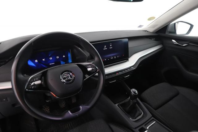 Skoda Octavia image 6