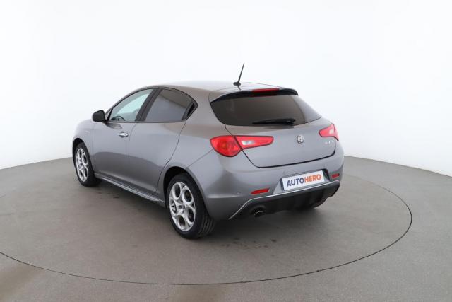 Alfa Romeo Giulietta image 8