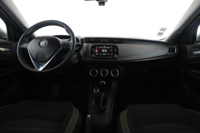 Alfa Romeo Giulietta image 1