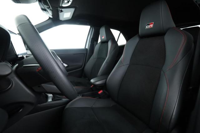 Toyota Yaris Cross image 9