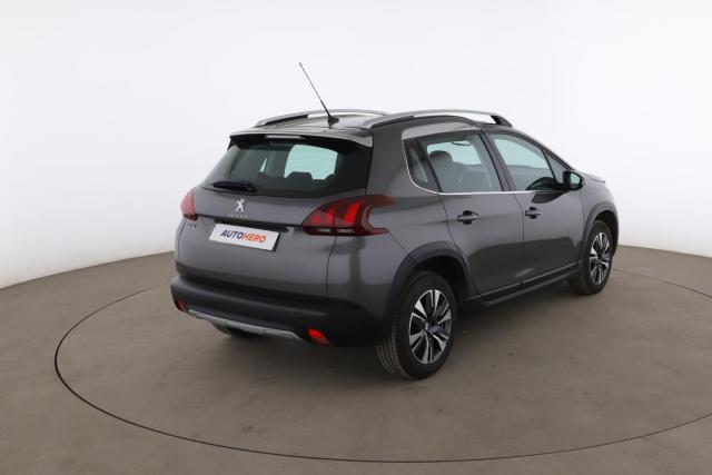 Peugeot 2008 image 1
