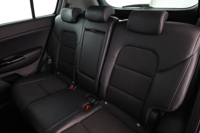 Kia Sportage image 7