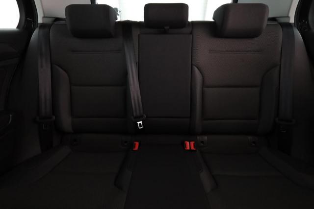 Volkswagen Golf image 7