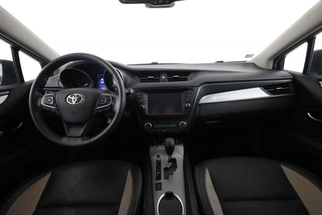 Toyota Avensis image 1