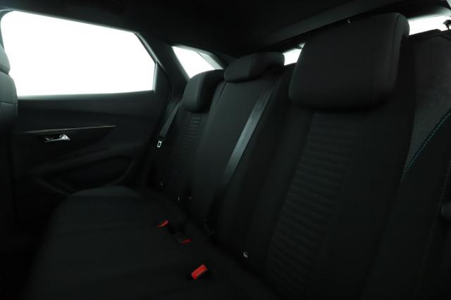 Peugeot 3008 image 3