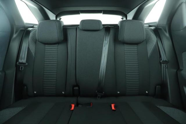 Peugeot 3008 image 6